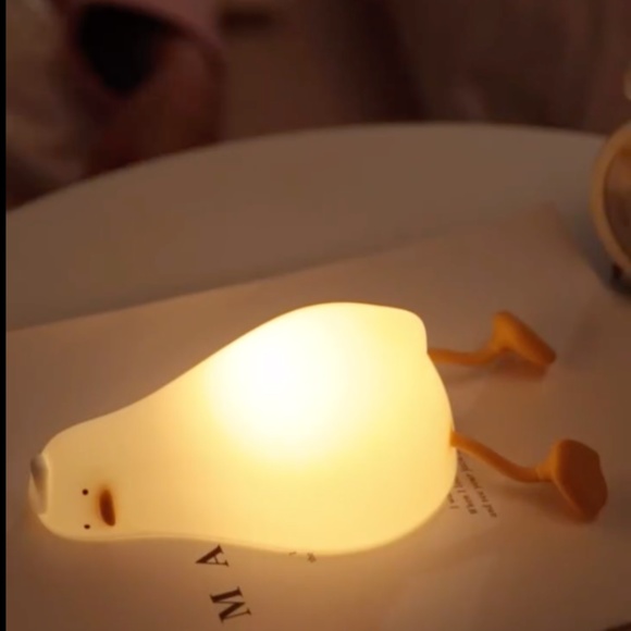 Duck Night Light 3 Levels Dimmable Bedside Table Lamp - Picture 3 of 4